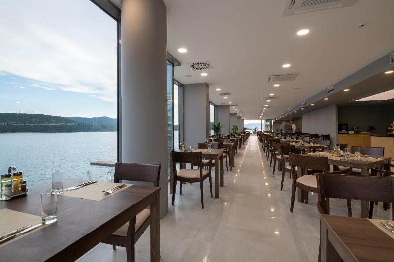Vapore Hotel Neum Esterno foto